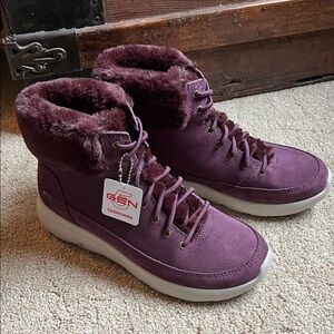 Skechers Women's Plum Winter Boots